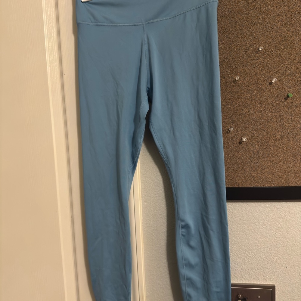 Nike Women's Blue Leggings